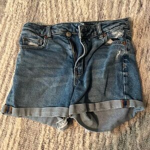 American Eagle Distressed Mom Jean Shorts Size 0